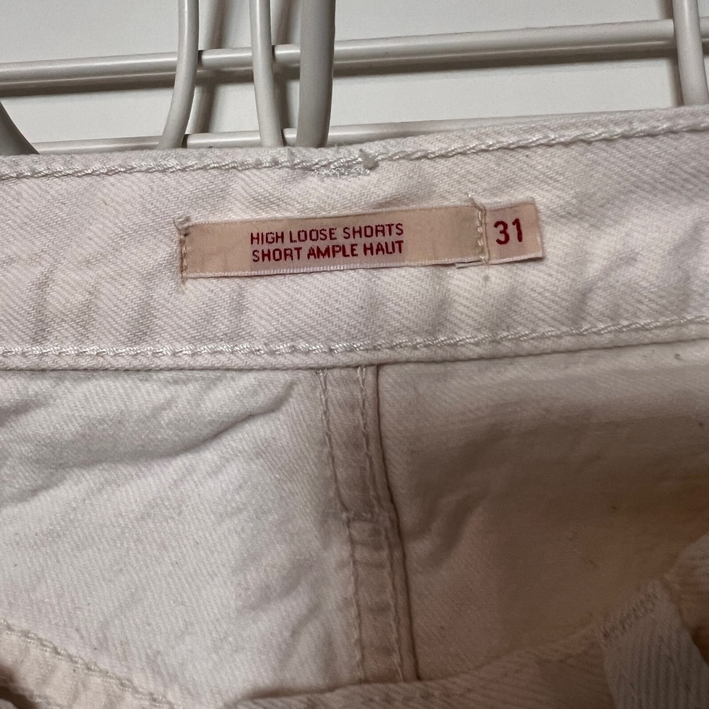 Levi’s High Rise Loose Shorts - Picture 5 of 16